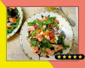 Grilled Salmon and Grapefruit Salads With Honey Vinaigrette recipe